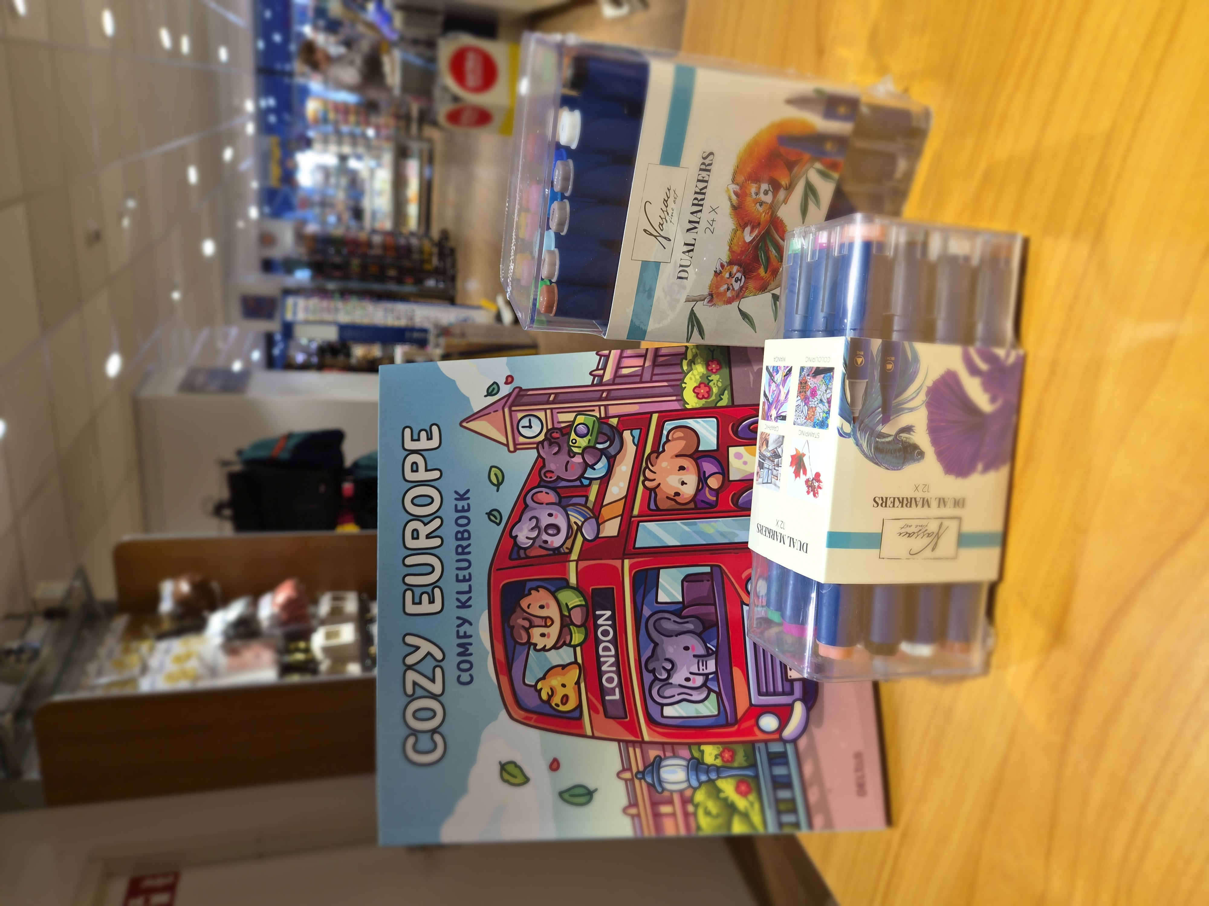 AKTIE met COZY en CUTE